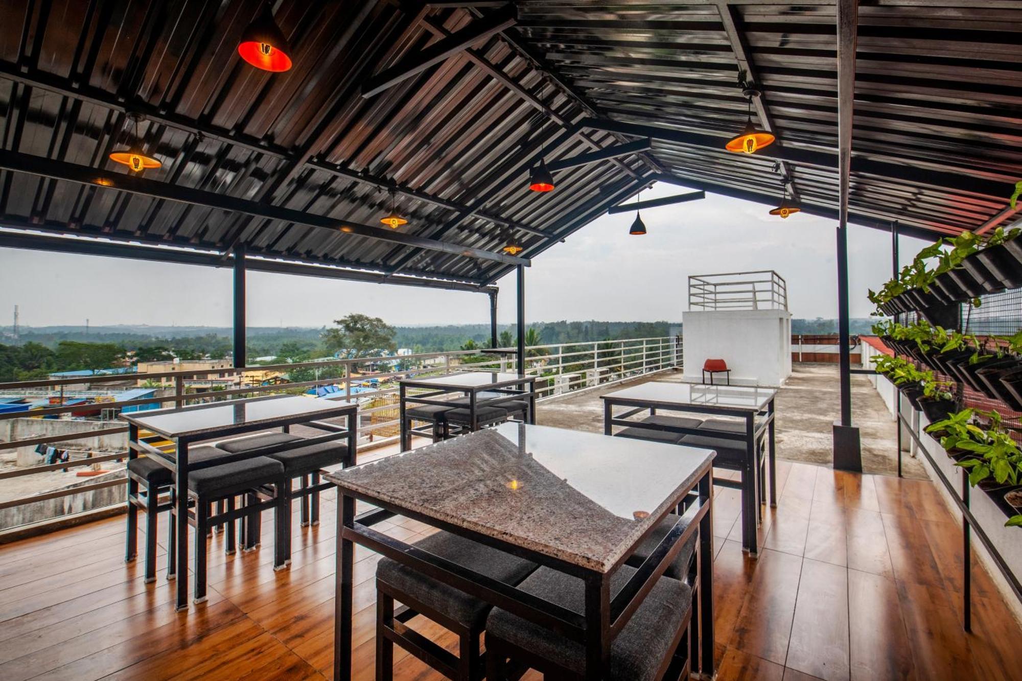 Treebo Sans Sarav Kushalnagar Hotel Madikeri Luaran gambar